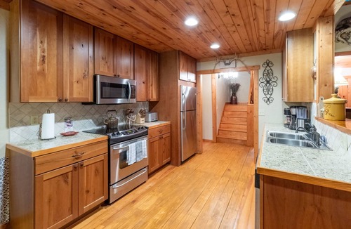 Cashiers Apartment | 10min Dwtn Cashiers 5mn to Silverrun Waterfall