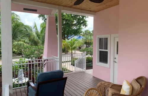 Flamingo Parks Cottage | 111 m² Cabin ∙ 3 bedrooms ∙ 6 guests