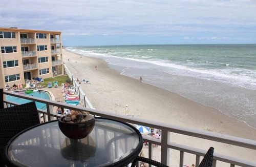 Satellite Beach Condo | 111 m² Condo ∙ 2 bedrooms ∙ 6 guests