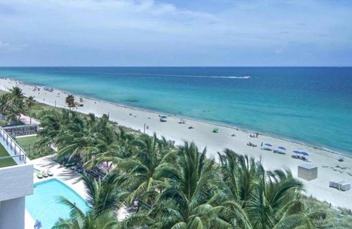 North Beach Hotel | 111 m² Hotel ∙ 2 bedrooms ∙ 127 guests