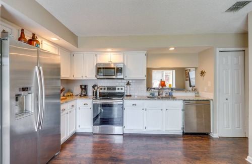 Dolphin's Cove House | 111 m² House ∙ 2 bedrooms ∙ 6 guests