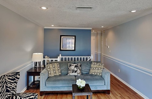 Surfcrest Village Condo | 112 m² Condo ∙ 4 bedrooms ∙ 7 guests