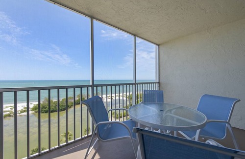 South Island Condo | 112 m² Condo ∙ 2 bedrooms ∙ 6 guests