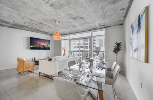 Midtown Apartment | 112 m² Apartment ∙ 2 bedrooms ∙ 6 guests