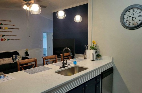 Bradenton Villa | 114 m² Villa ∙ 3 bedrooms ∙ 6 guests