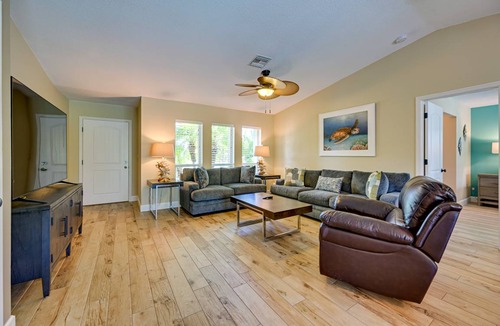 Englewood East House | 115 m² House ∙ 2 bedrooms ∙ 6 guests