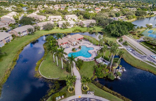 Cypress Lake Condo | 117 m² Condo ∙ 2 bedrooms ∙ 4 guests