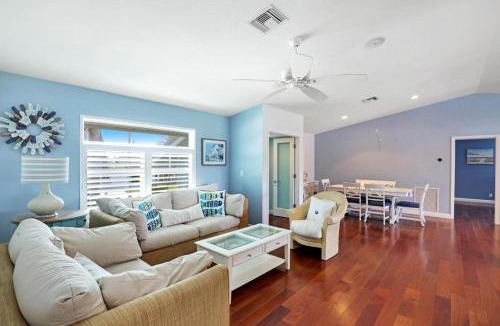 Marco Island House | 1187 Bond Court