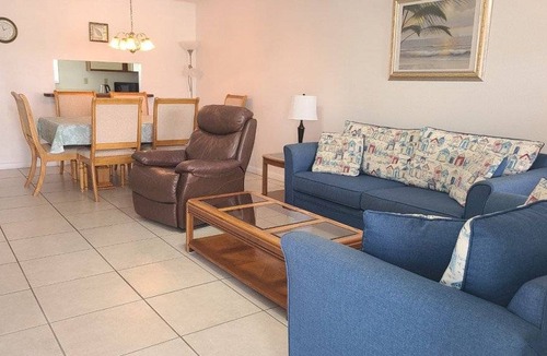 Englewood South Condo | 119 m² Condo ∙ 2 bedrooms ∙ 6 guests