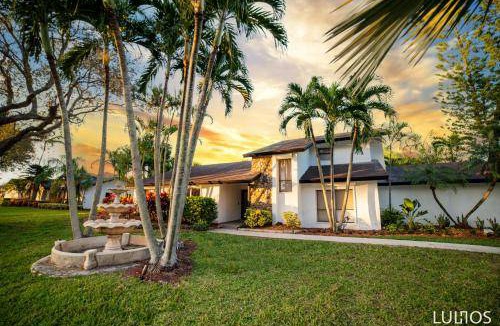 Richmond West Villa | 12 m² Villa ∙ 7 bedrooms ∙ 12 guests