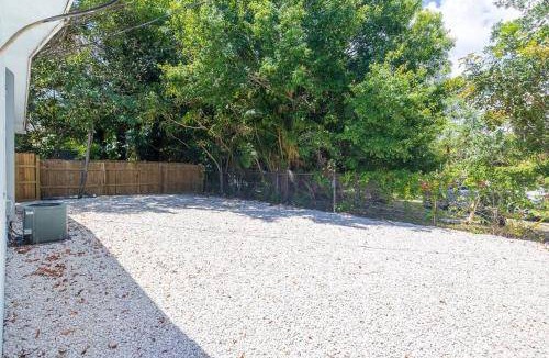 Riverside Park Apartment | 120 m² Apartment ∙ 2 bedrooms ∙ 4 guests
