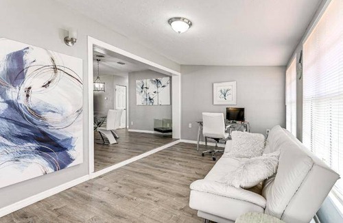 Venice Gardens House | 120 m² House ∙ 2 bedrooms ∙ 8 guests