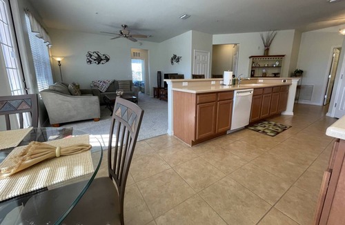 Majestic Palms Condo | 121 m² Condo ∙ 3 bedrooms ∙ 6 guests