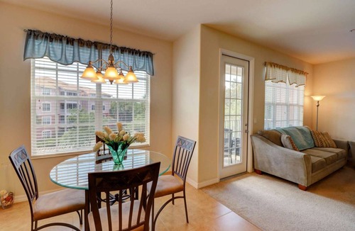Majestic Palms Condo | 121 m² Condo ∙ 3 bedrooms ∙ 6 guests