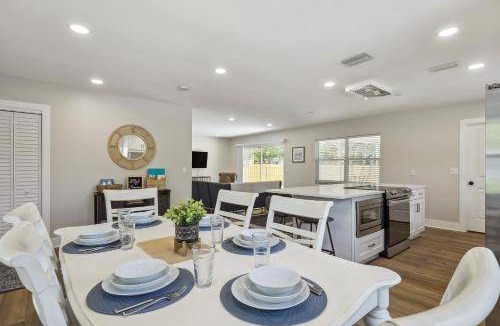 Riverside Heights House | 121 m² House ∙ 3 bedrooms ∙ 8 guests