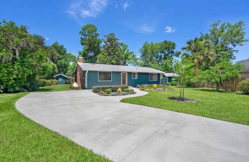 Doctors Inlet House | 121 m² House ∙ 2 bedrooms ∙ 6 guests