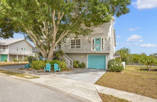 Palm Harbor House | 121 m² House ∙ 2 bedrooms ∙ 4 guests