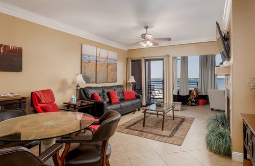 Pensacola Beach Condo | 122 m² Condo ∙ 2 bedrooms ∙ 6 guests