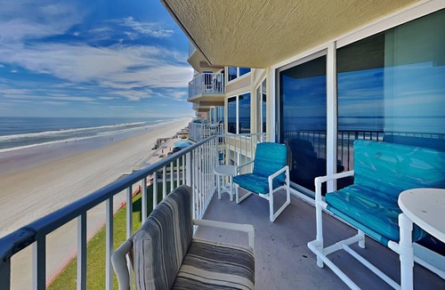 Daytona Beach Shores Condo | 124 m² Condo ∙ 2 bedrooms ∙ 5 guests