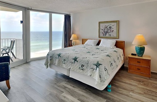 Daytona Beach Shores Condo | 124 m² Condo ∙ 2 bedrooms ∙ 8 guests