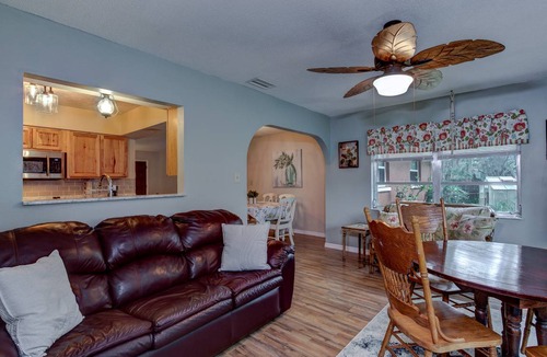 Inverness House | 125 m² House ∙ 2 bedrooms ∙ 4 guests
