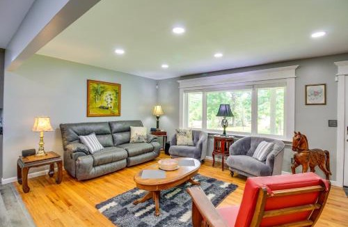 Henagar House | 13 Mi to Guntersville Lake: Henagar Gem w/Hot Tub