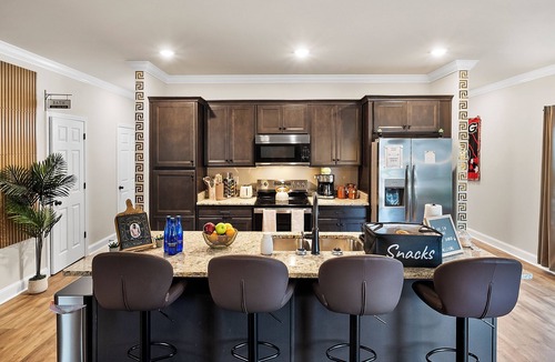Athens House | 13 mins to Downtwn & Stadium - Game Room - Game Day