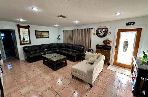 Survey Creek House | 130 m² House ∙ 3 bedrooms ∙ 8 guests