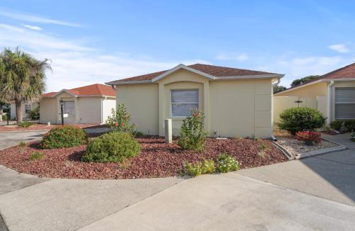 Lady Lake Villa | 1315 Z2B VILLAGE OF RIO GRANDE by REMAX Premier