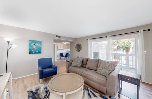 Pensacola Beach Condo | 132 m² Condo ∙ 2 bedrooms ∙ 6 guests