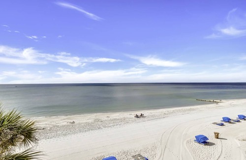 Madeira Beach Condo | 134 m² Condo ∙ 3 bedrooms ∙ 10 guests