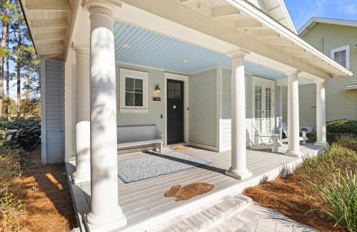Laurel Grove House | 1366 Laurel Grove