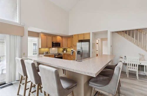 Oceanside House | 14 Green Heron ~ Spacious 4th Row Ocean Home in Sea Pines with Large Pool!
