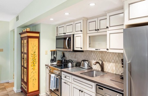 West Beach Village Condo | 1409 West Beach Villa by Akers Ellis Rentals