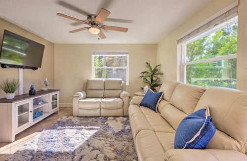 New Port Richey Cottage | 143 m² Cabin ∙ 3 bedrooms ∙ 6 guests