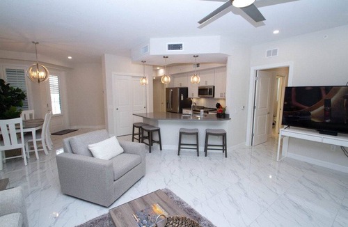 Naples Condo | 143 m² Condo ∙ 3 bedrooms ∙ 6 guests
