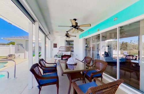 Pebble Beach House | 146 m² House ∙ 3 bedrooms ∙ 8 guests