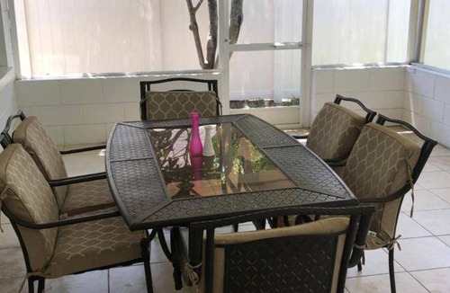 Citrus Park House | 149 m² House ∙ 3 bedrooms ∙ 6 guests