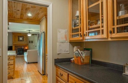 Lookout Mountain House | 15 bdrm ~43ppl~ 2 houses XL HotTub, Pool, pond, Volleyball4238021965.