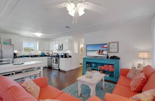 Laguna Beach Estates House | $150/Nt October 11-15th ~ Laguna Beach~5th House from the Perfect Beach Access# 83!
