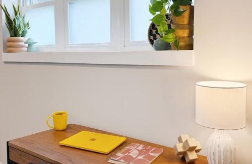 Conshohocken Apartment | 1500 Sq ft Space 2 Bed 2 Bath Large Kitchen
