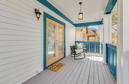 Urban Core House | 1537- 1 Mile to Vystar, Dailys, Arenas, Entertaining, Pet Friendly, Sleeps 10