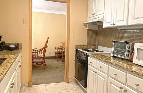 Palm Harbor Condo | 154 m² Condo ∙ 3 bedrooms ∙ 8 guests