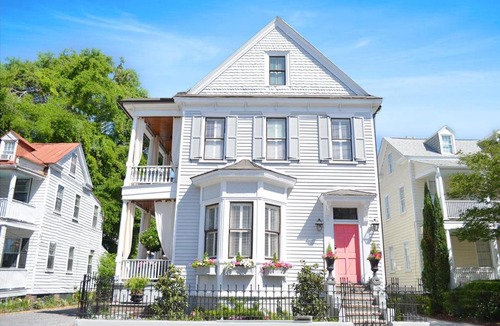 Westside House | 154D Spring Street - 1 BR 1 BA