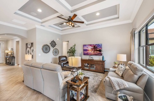Arborwood House | 156 m² House ∙ 3 bedrooms ∙ 6 guests