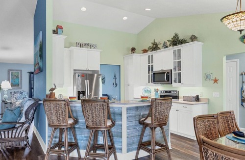 South Gulf Cove House | 15736 Lakeland Circle