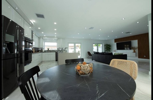 Kendale Lakes House | 158 m² House ∙ 4 bedrooms ∙ 8 guests