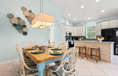 Naples Park House | 160 m² House ∙ 3 bedrooms ∙ 8 guests