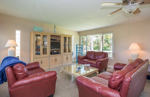 New Smyrna Beach House | 162 m² House ∙ 3 bedrooms ∙ 10 guests