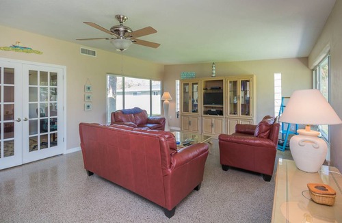 New Smyrna Beach House | 162 m² House ∙ 3 bedrooms ∙ 10 guests